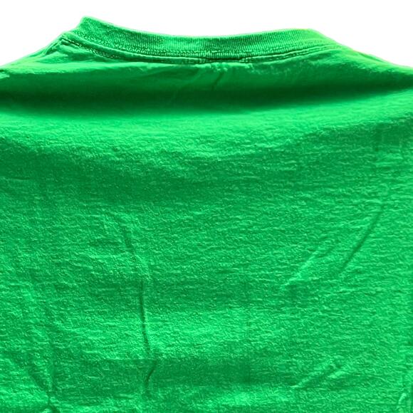 Disney Mickey Mouse Christmas T-Shirt - Size Large - Green Holiday Santa Hat Tee - Picture 6 of 10